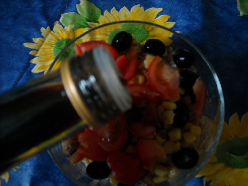 Salata de ton cu fasole