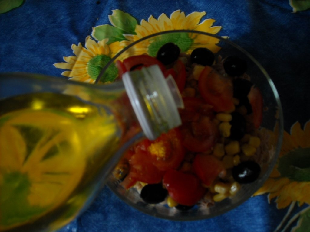 Salata de ton cu fasole