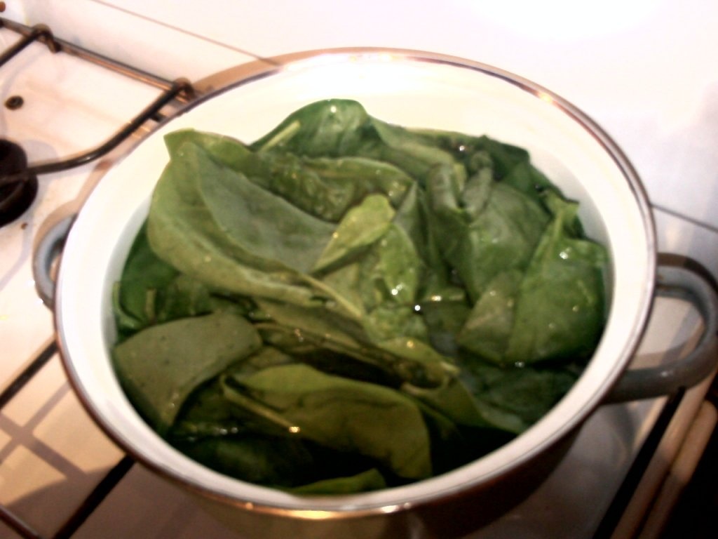 Ficat cu spanac si bureti de pom pane