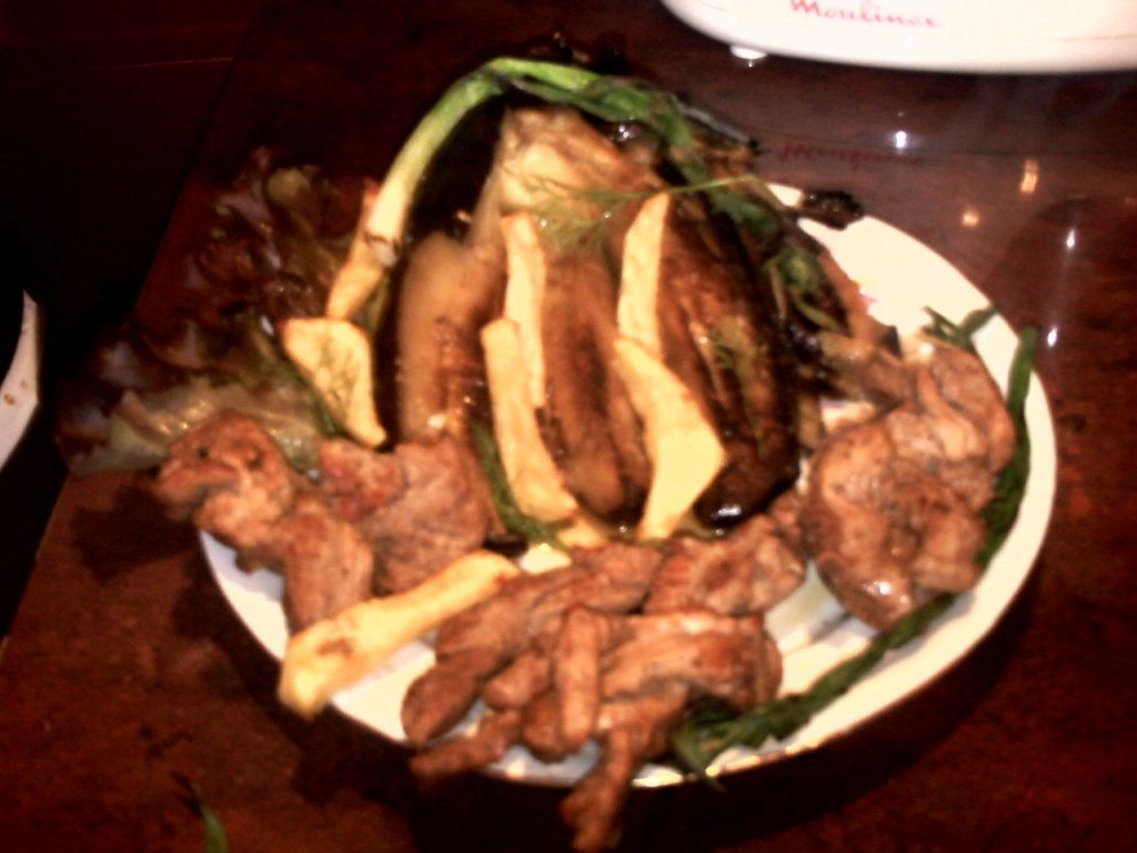 Muschi de vitel cu vinete marinate