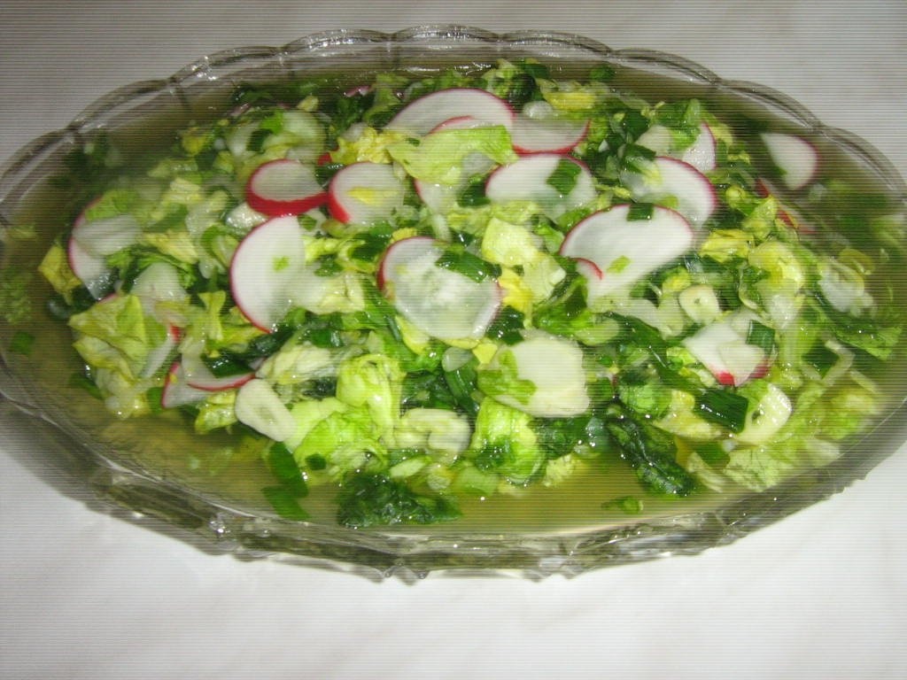 Salata verde cu ridichi