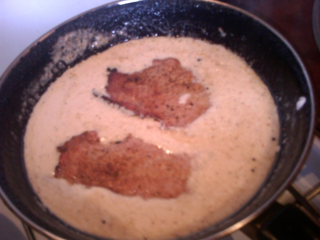 Cotlet in sos de hrean