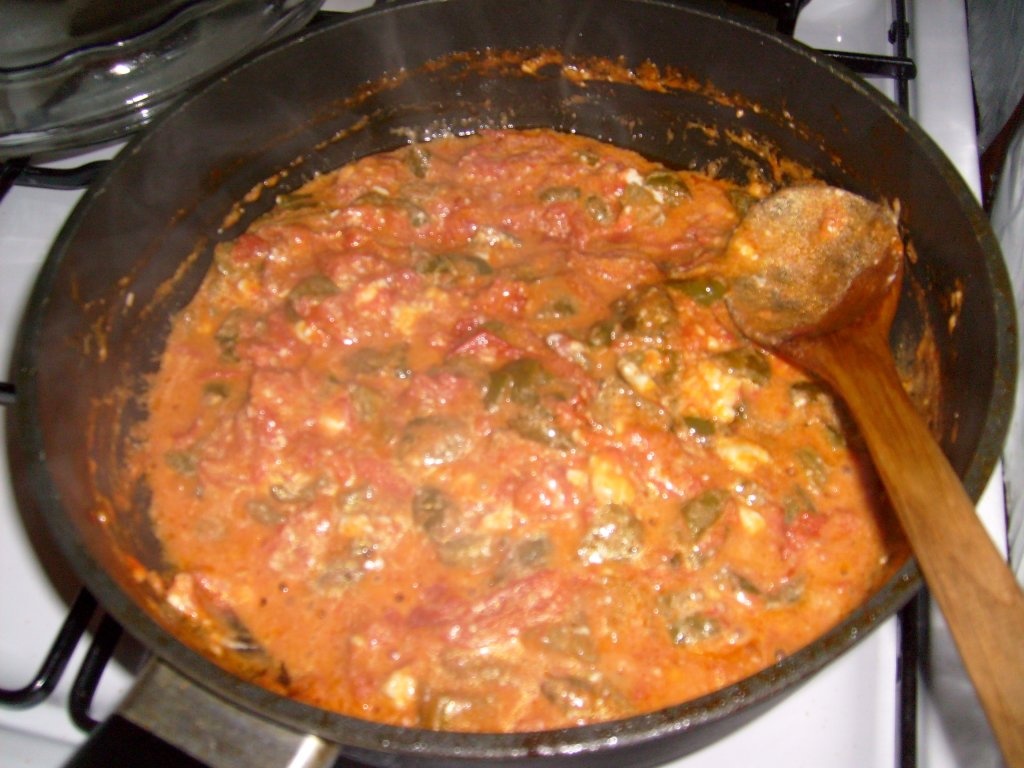 Rosii si ardei cu branza si ou