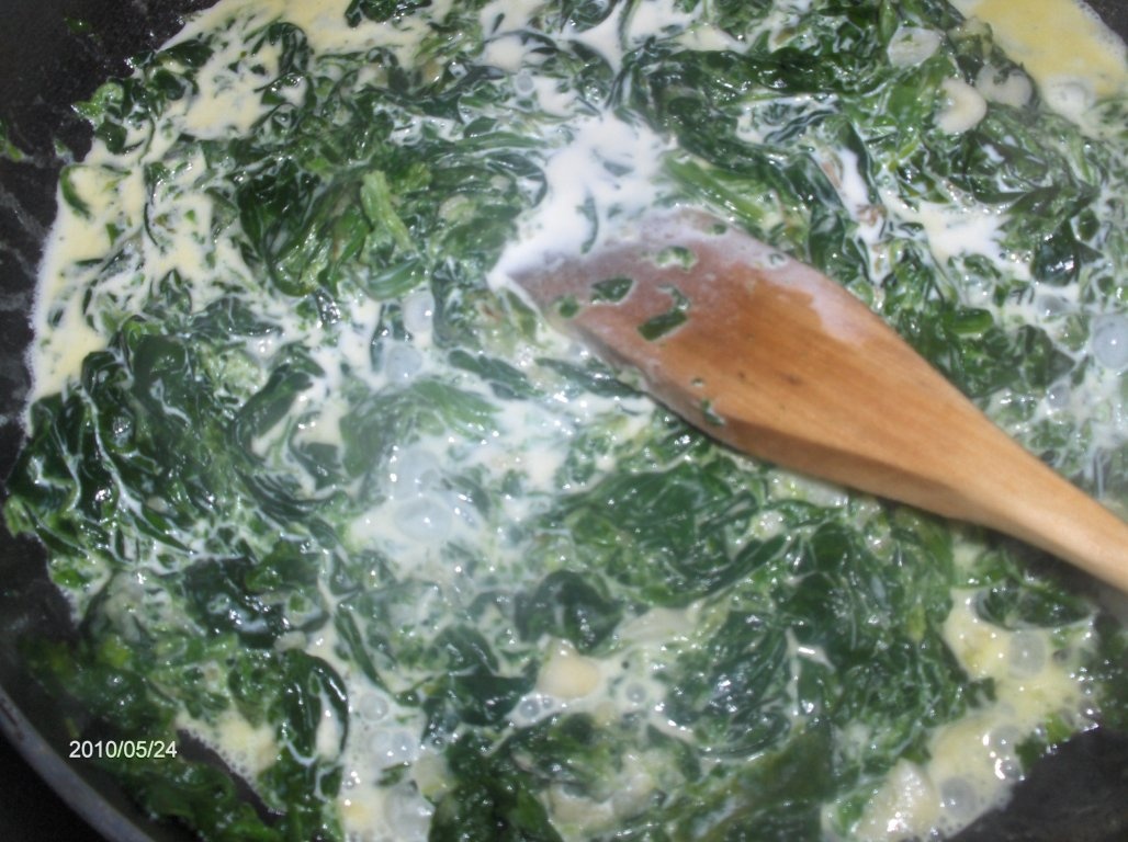 Spanac cu smântânã(Esparregado com natas)