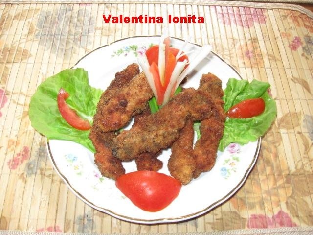 Snitele “Betisoare” din piept de gaina cu mac