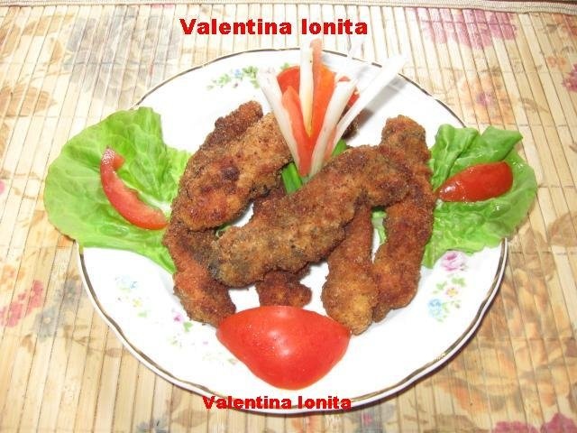 Snitele “Betisoare” din piept de gaina cu mac