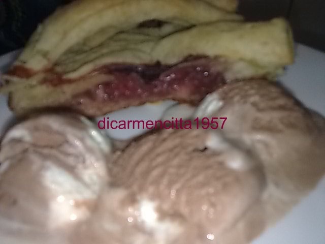 Creme Ole cu capsuni in foietaj