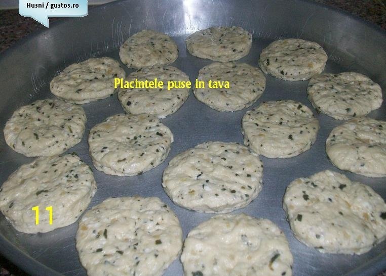 Placinta cu telemea si za’atar(specific arab)