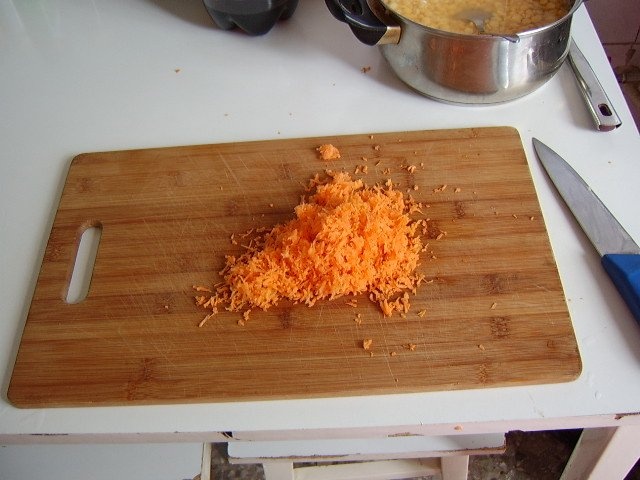 Bors de zarzavat cu carne de porc