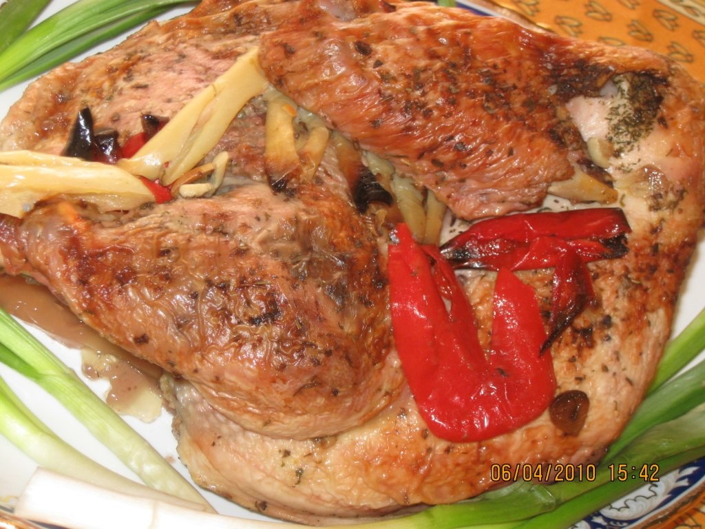 Friptura de curcan cu vin la tava