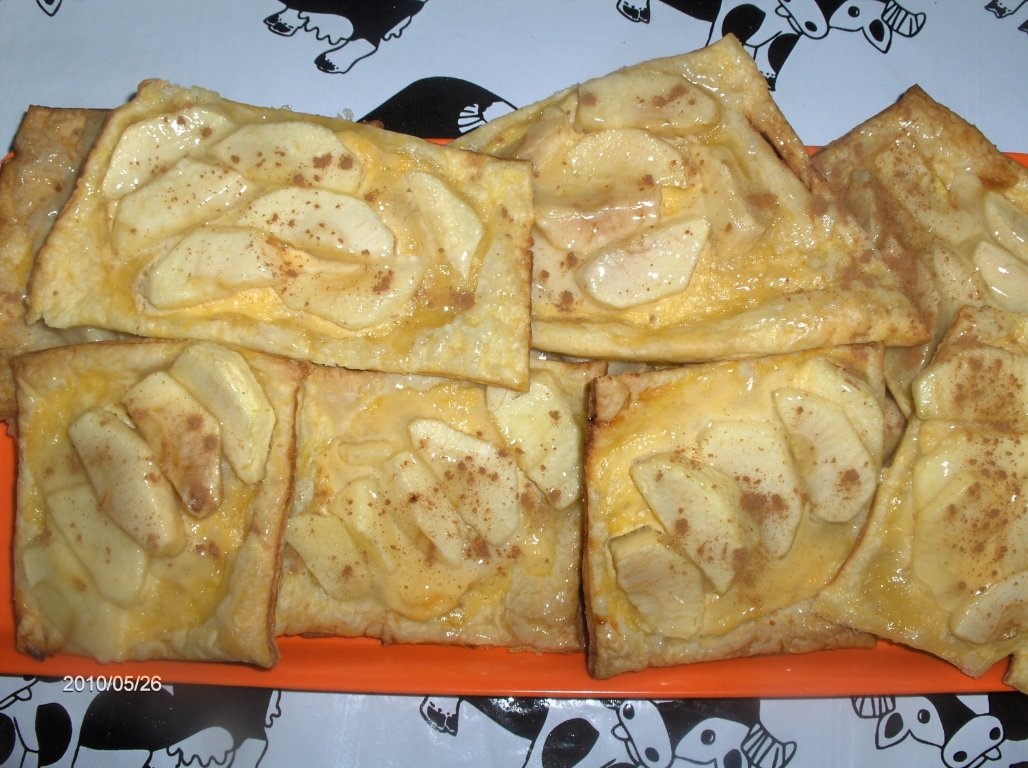 Mini tarte de mere(Tarte folhada de maçã)
