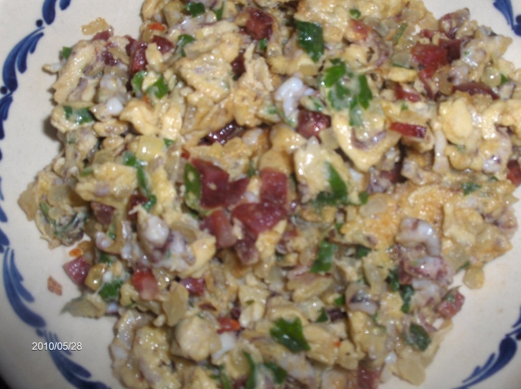 Calamari umpluti(Lulas Recheadas à Poveiro)