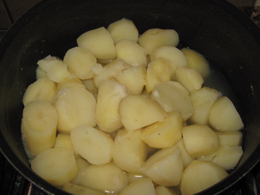 Salata de cartofi- specific tarilor arabe