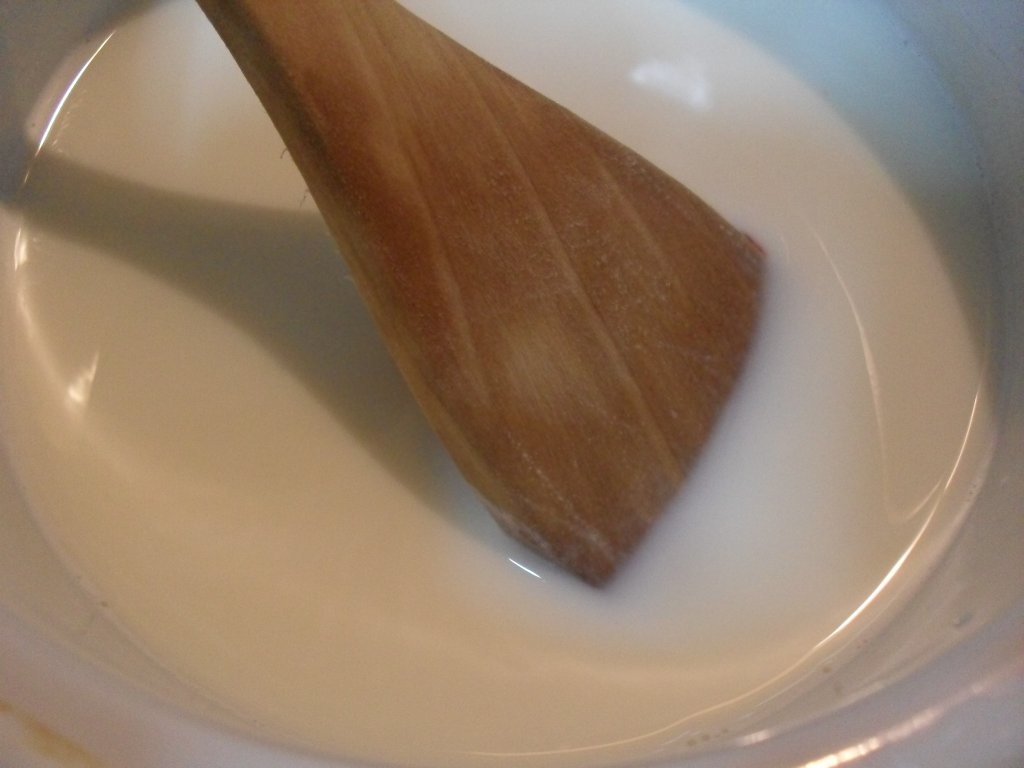 Prajitura cu rabarbura, budinca, tort-gelee si frisca