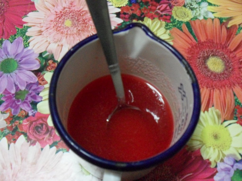 Prajitura cu rabarbura, budinca, tort-gelee si frisca