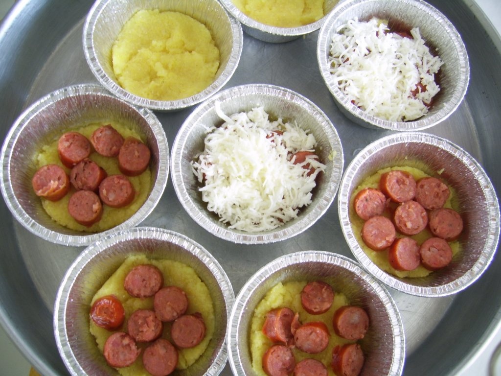 Bulz cu carnati si branza