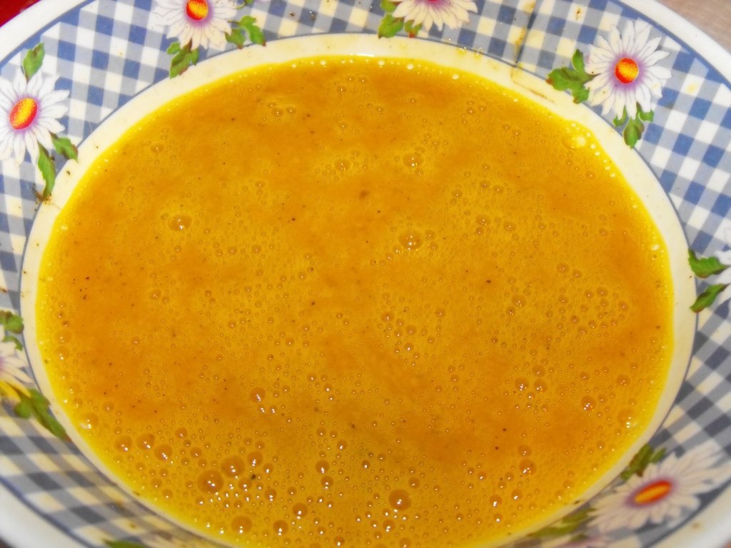 Salata de cruditati cu omleta si afumatura