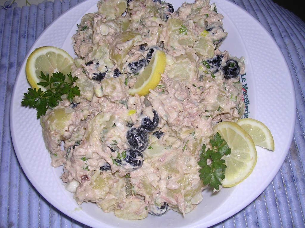 Salata de cartofi cu ton