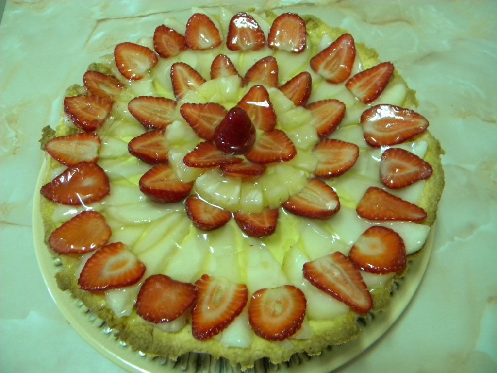 Tarta cu crema de vanilie si fructe