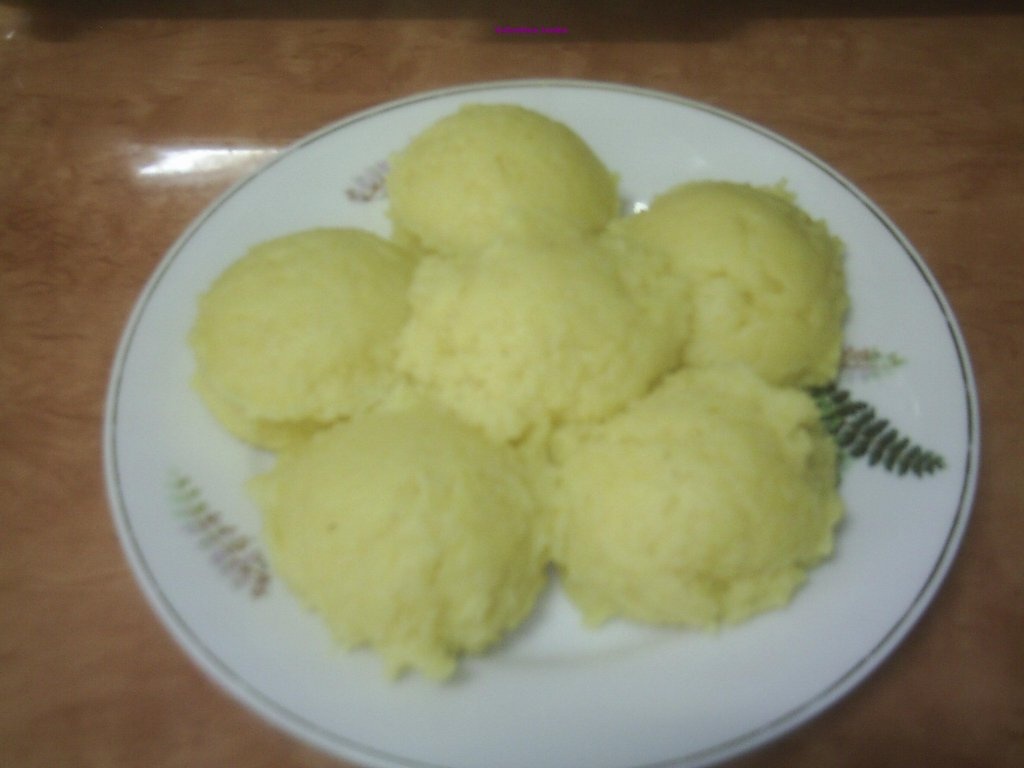 Ceatal prajit cu mujdei de usturoi