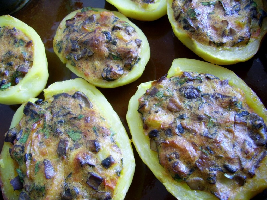 Cartofi cu ciuperci la cuptor