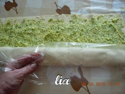 Pateuri cu branza si marar