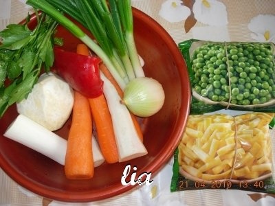 Ciorbita bogata, pe aripi de curcan