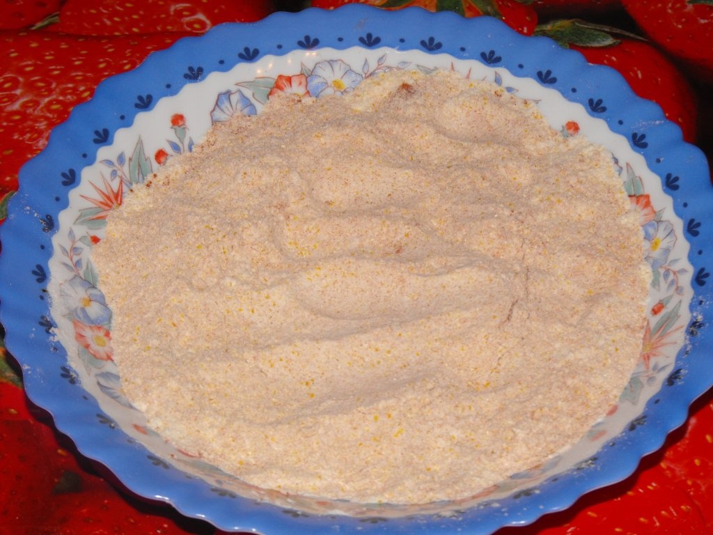 Crap prajit cu garnitura de cartofi natur