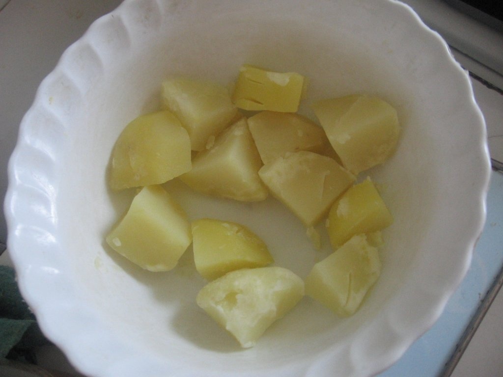 Placinta cu cartofi sau branza ,de la mama