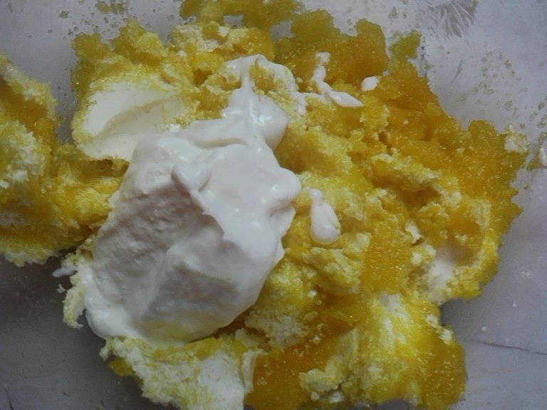 Prajitura cu capsuni si bezea