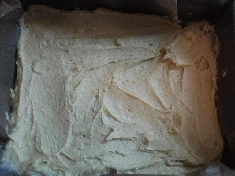 Prajitura cu capsuni si bezea