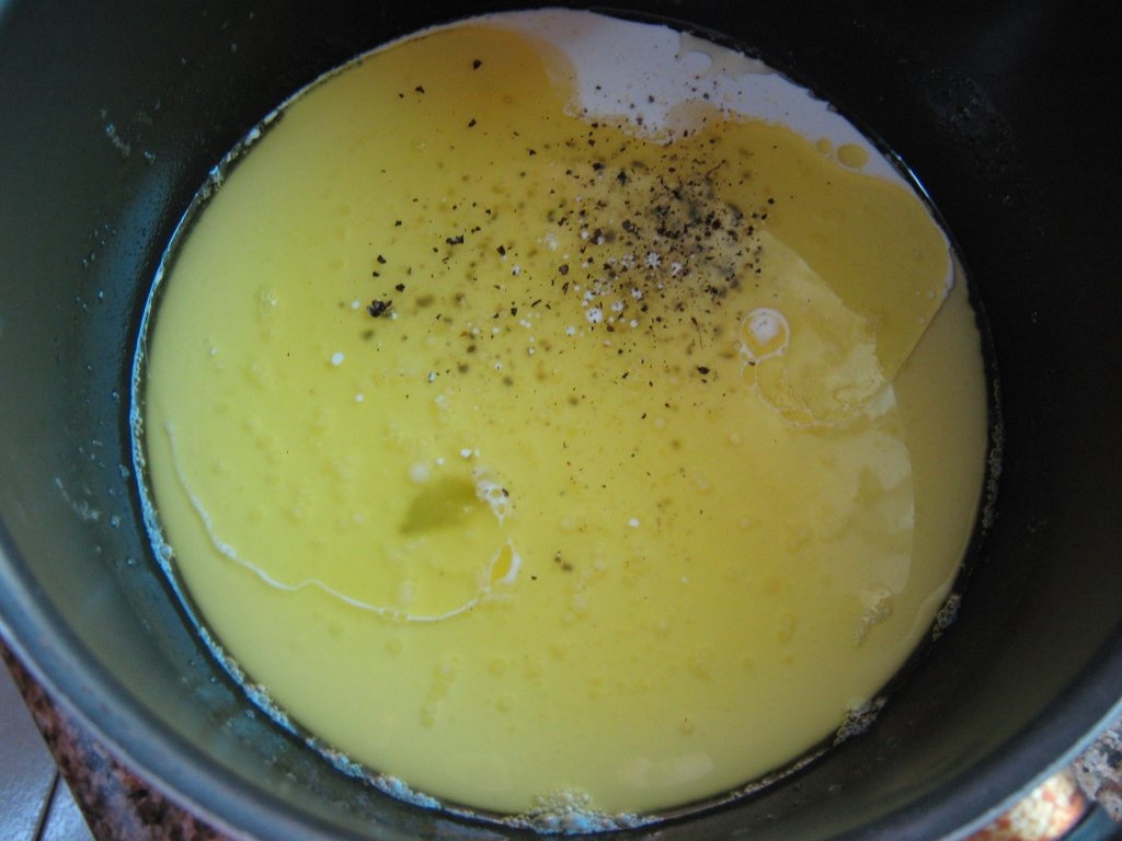 Fettucine Alfredo cu creveti