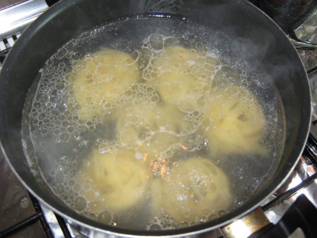 Fettucine Alfredo cu creveti