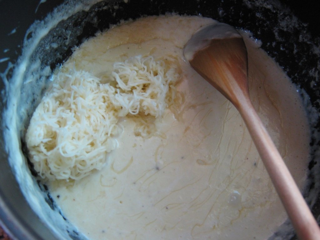 Fettucine Alfredo cu creveti