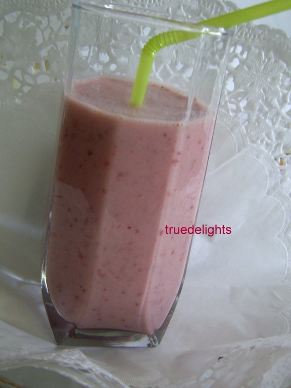 Milk Shake cu capsuni