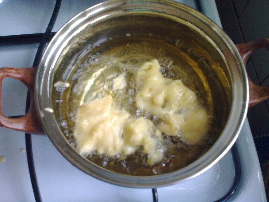 Flori de salcam pane