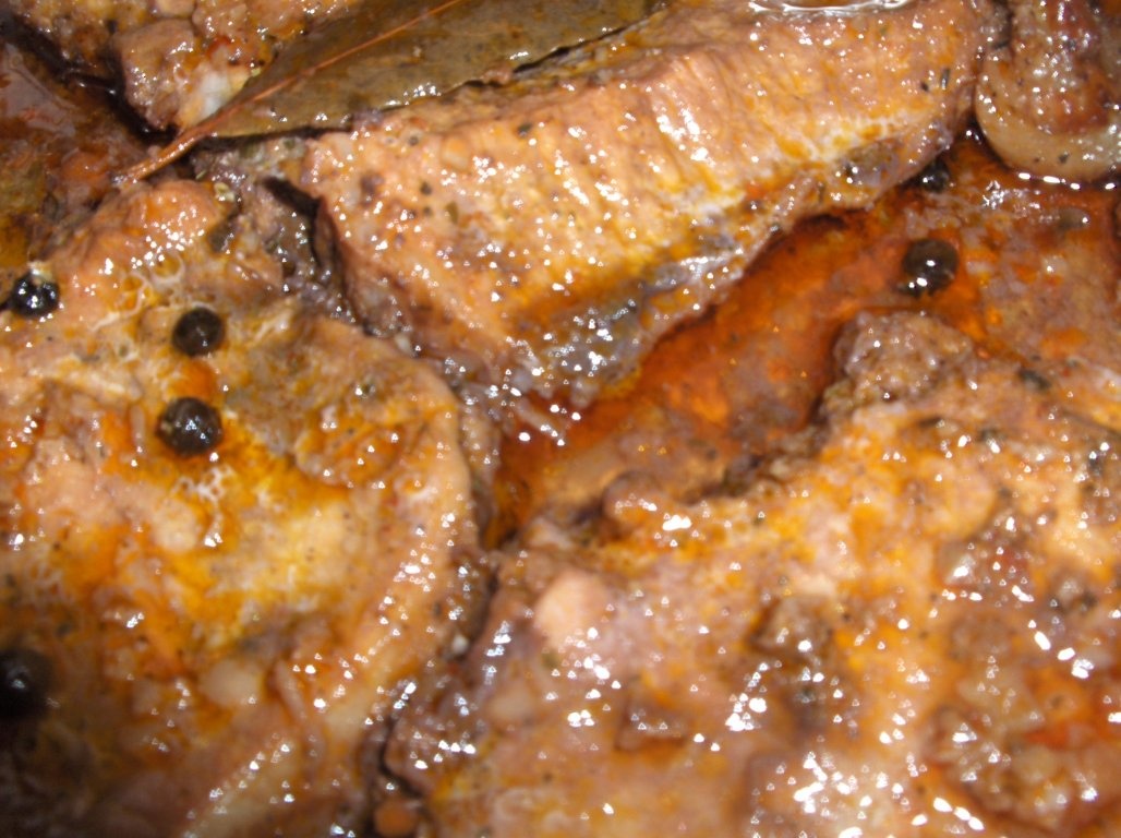 Muschi in vin rosu la cuptor(Lombo Pimenta  no forno)