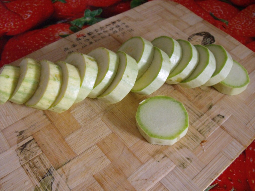 Dovlecei prajiti cu branza