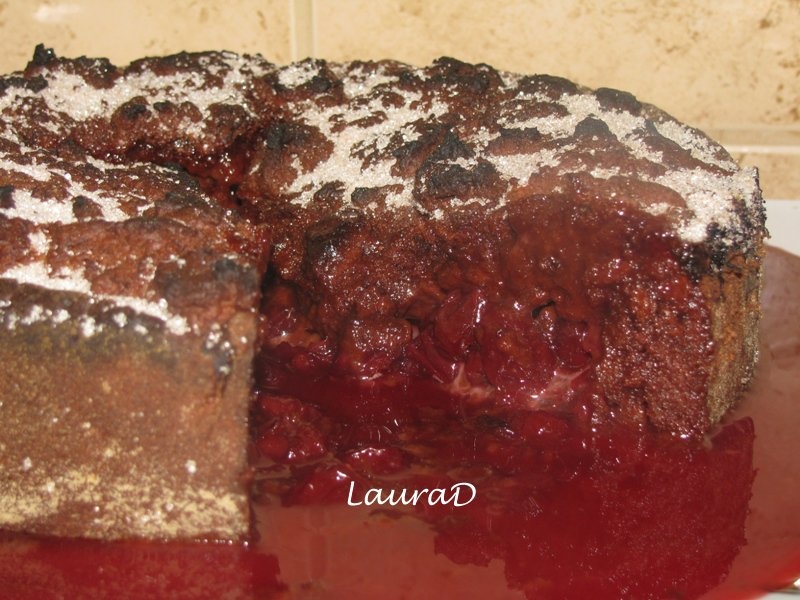 Placinta de ciocolata cu visine