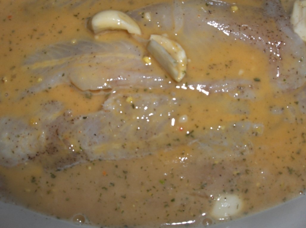 Filete de Merluccius cu orez de rosii (Filetes de Pescada c/ arroz de tomate)