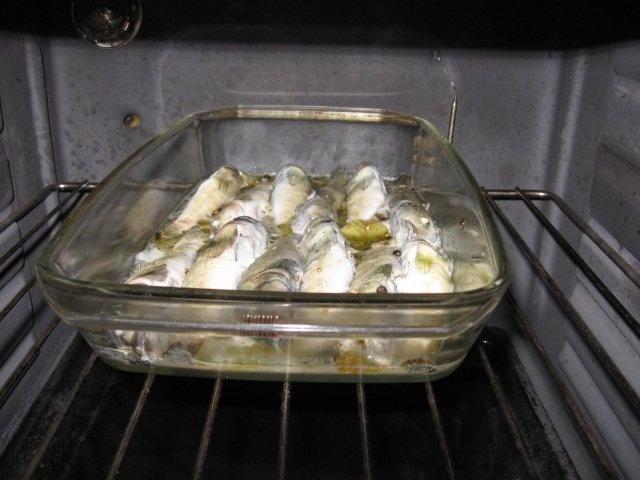 Guvizi marinati la cuptor