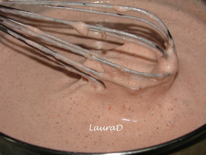 Sorbet parfumat de capsuni