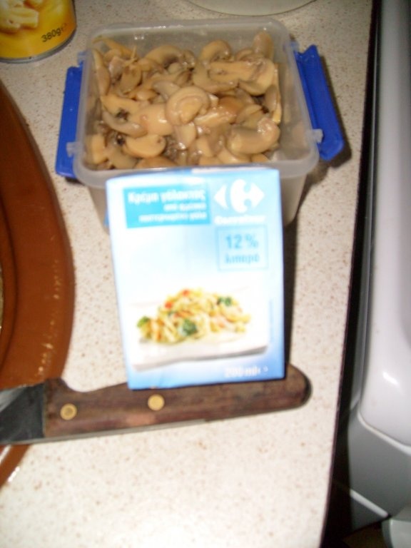 Sos de smantana cu ciuperci