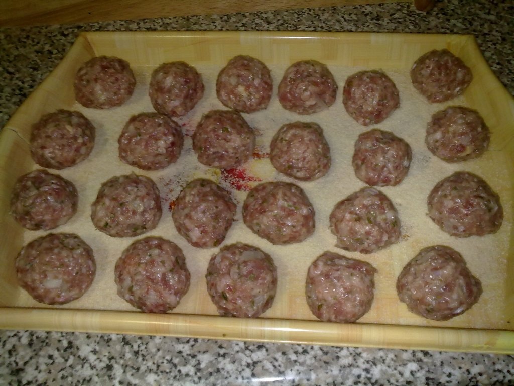 Perisoare in sos de ceapa si bulion