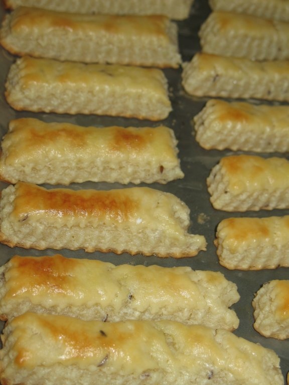 Aluat fraged, foietaj (pentru Saratele, Branzoici, Placinte etc.) cu branza Philadelphia