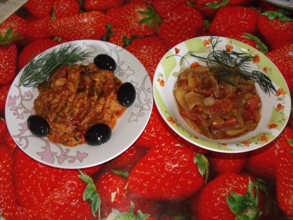 Salata de ardei copti cu rosii si usturoi