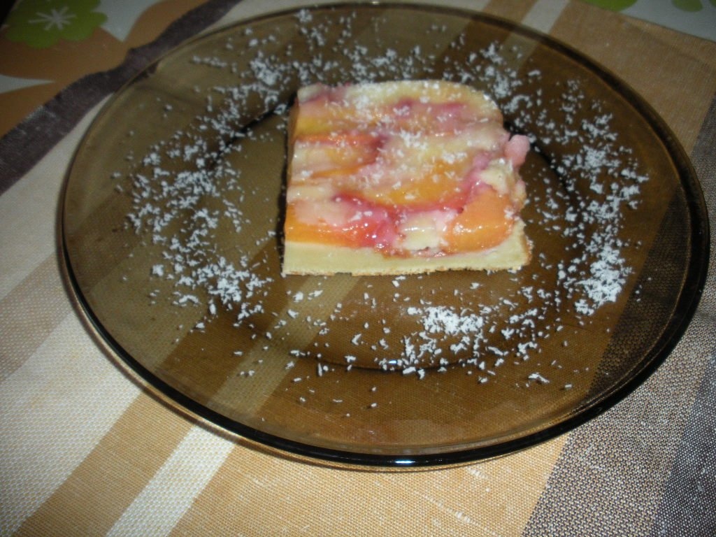 Tarta cu piersici