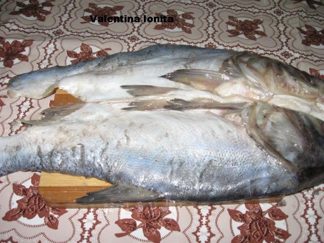 Rasol de peste uscat(sarat) cu legume si mujdei de usturoi