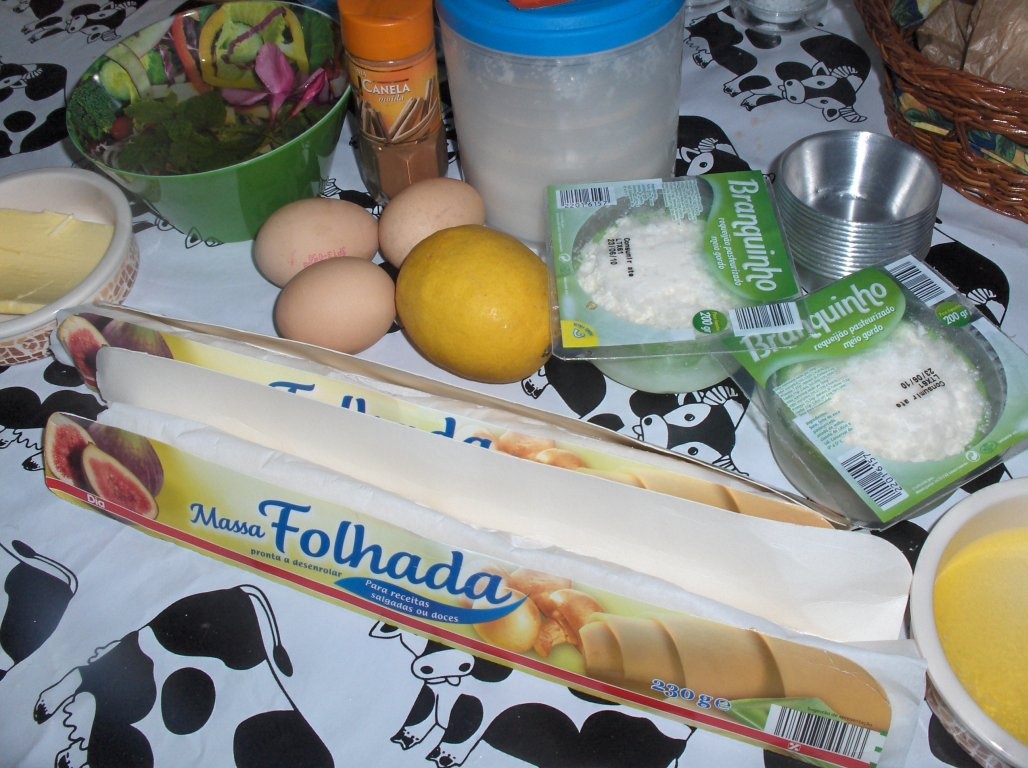 Mini tarte cu cremã de urdã si scortisoarã