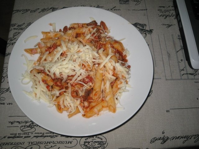 Paste cu sos de ciuperci